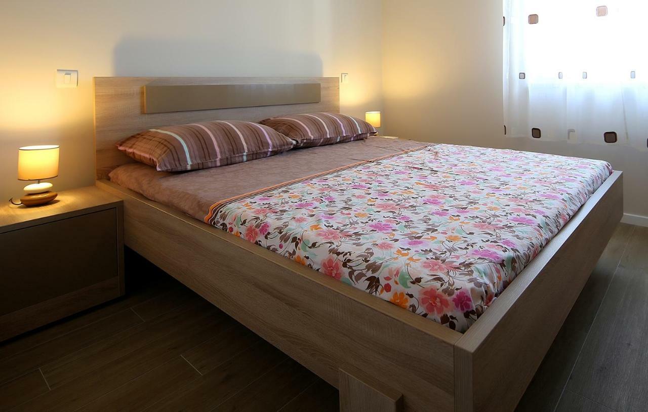 Apartment Porpo Malinska Eksteriør billede